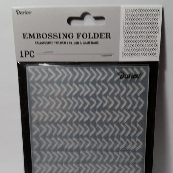 Darice Embossing Folder Greater Than Pattern Arrow Scrapbook Paper Craft - Picture 3 of 4